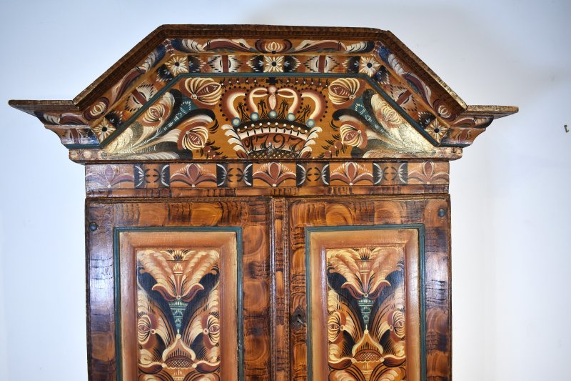 Swedish Cupboard - Image 4